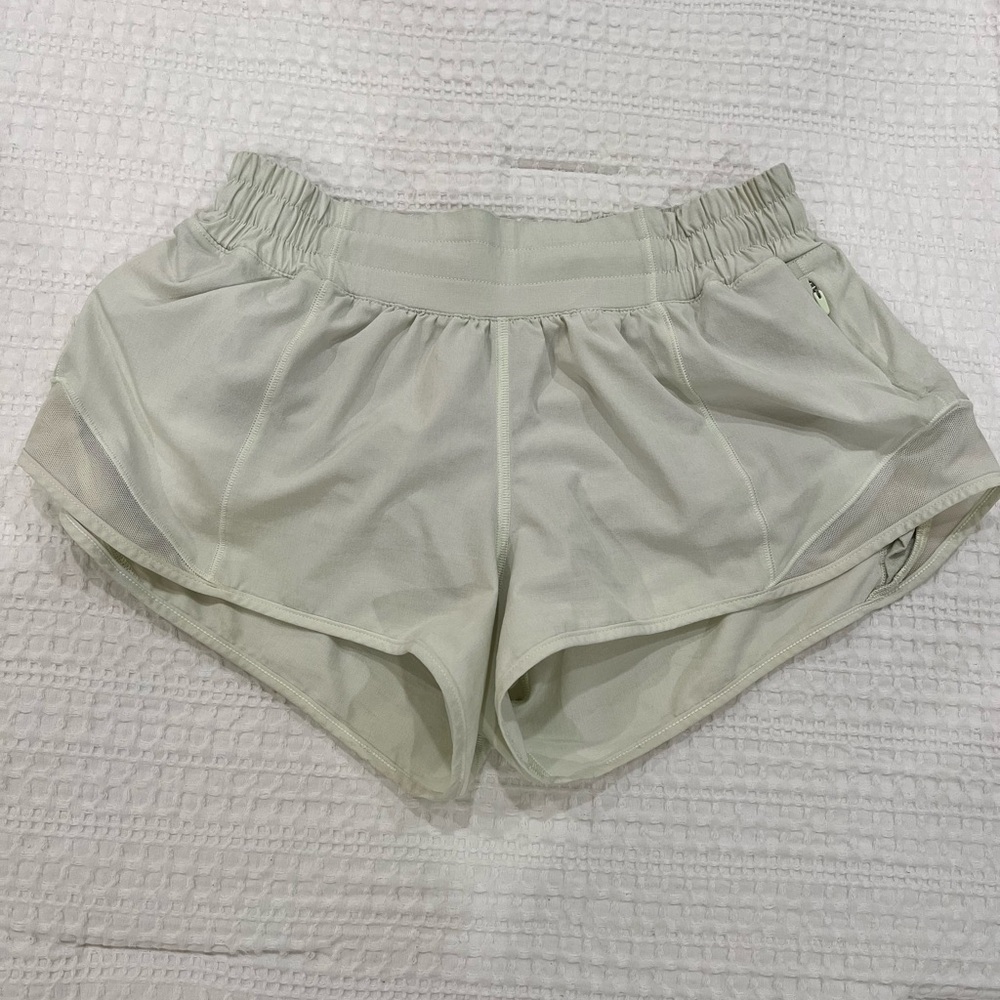 Lululemon Hotty Hots 2.5in, low rise, Elixir